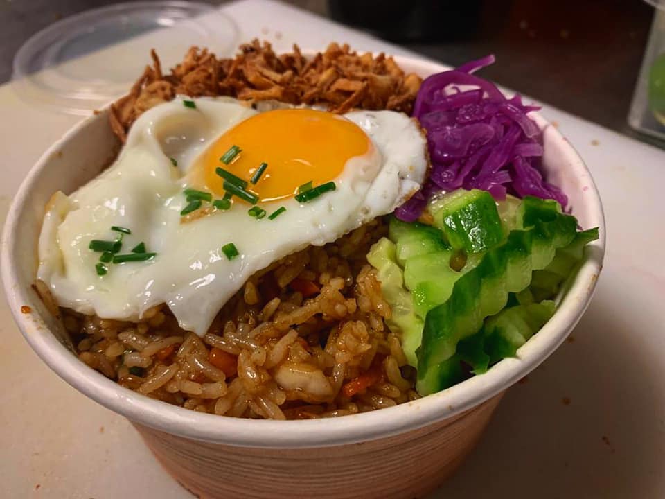 Nasi Goreng au Poulet et œuf au plat - Woky's Compiègne