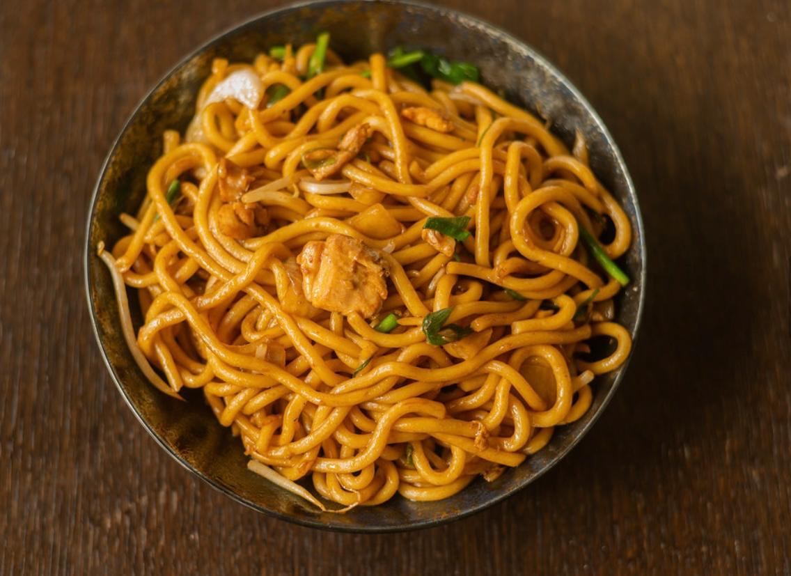 Nouilles Udon au Poulet préparées au wok - Woky's Compiègne